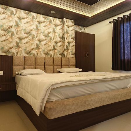 Hotel Jain Shree ウッジャイン エクステリア 写真