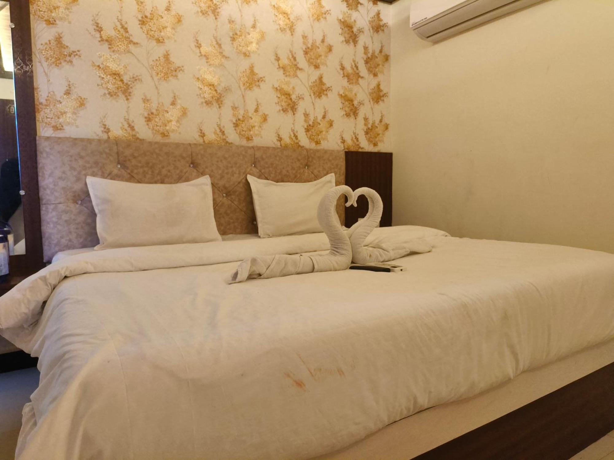 Hotel Jain Shree ウッジャイン エクステリア 写真