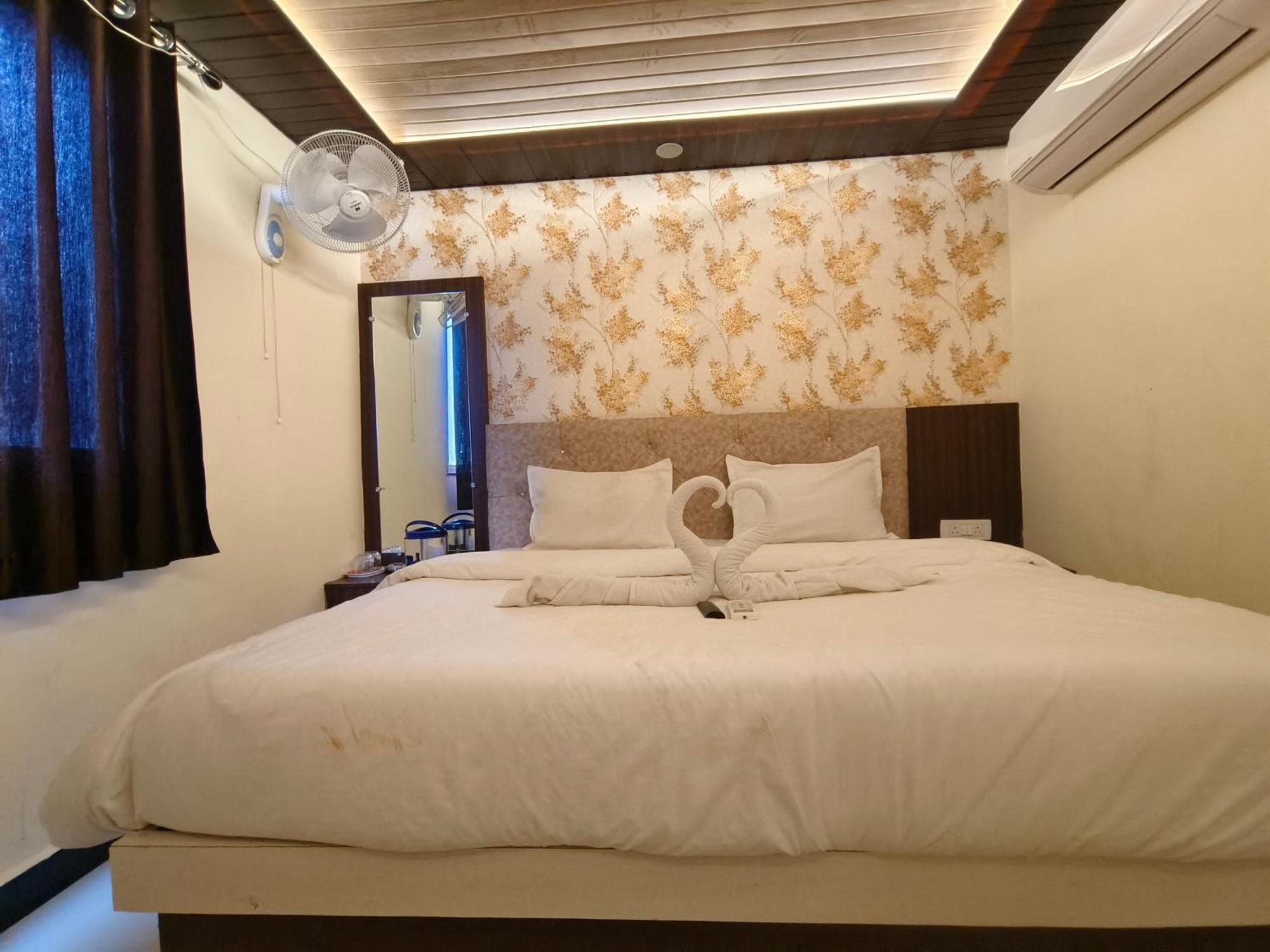 Hotel Jain Shree ウッジャイン エクステリア 写真