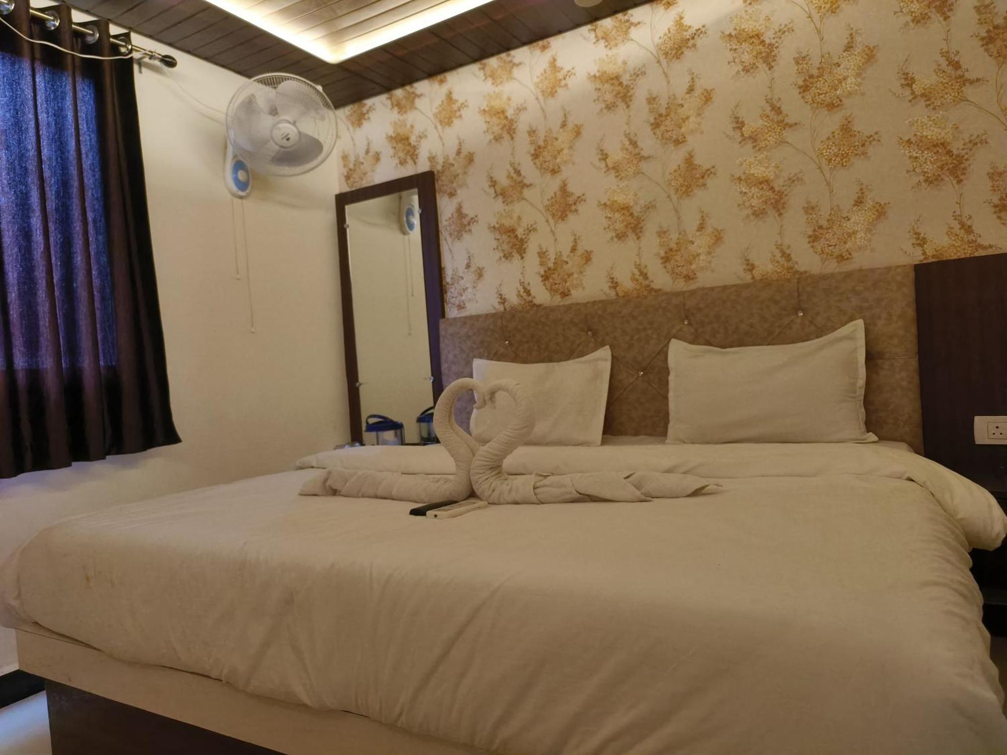 Hotel Jain Shree ウッジャイン エクステリア 写真