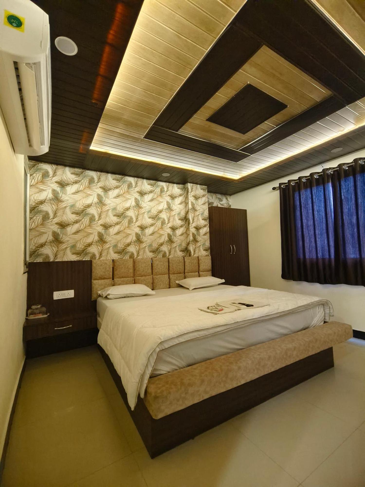 Hotel Jain Shree ウッジャイン エクステリア 写真